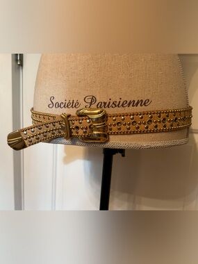SAND CASTLE USA BELT TAN LEATHER GOLD SILVER STUDS BUCKLE No size Fits M